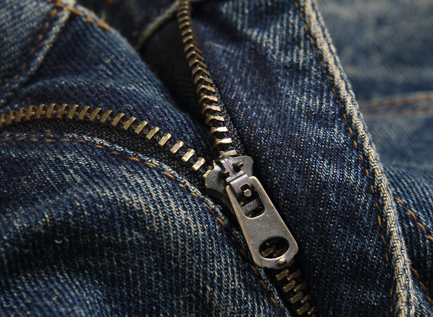 Men's Ripped Regular Straight Leg Fit Jeans — view 71 | DeeLuxe & Co.