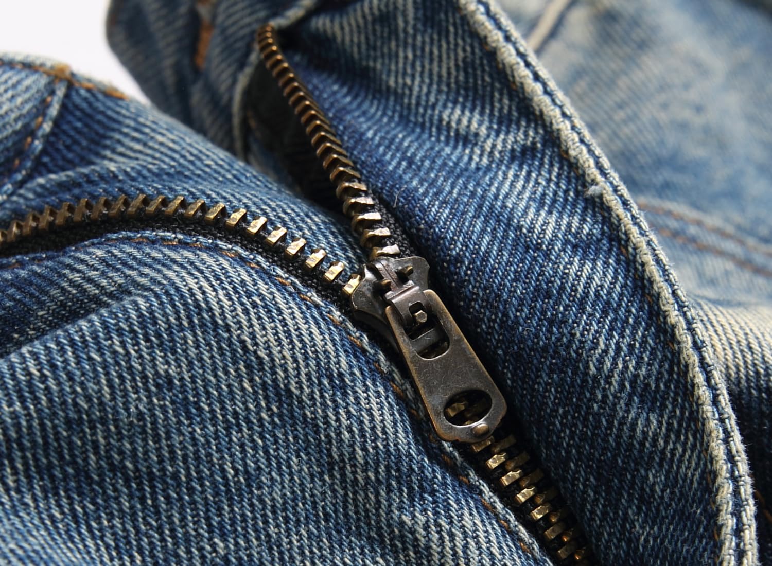 Men's Ripped Regular Straight Leg Fit Jeans — view 101 | DeeLuxe & Co.